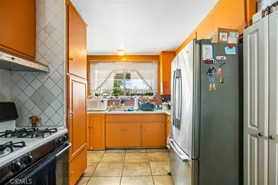 3413 W James Avenue, Santa Ana, CA 92704 - Photo 7