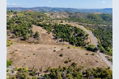 23476 La Vella, Temecula, CA 92590 - Photo 13