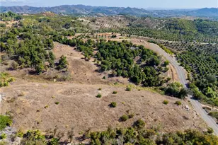 23476 La Vella, Temecula, CA 92590 - Photo 13