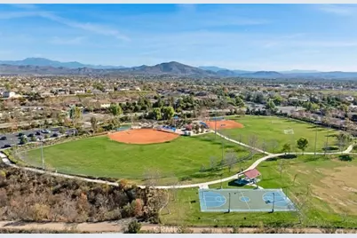 30570 Fox Sedge Way, Murrieta, CA 92563 - Photo 57