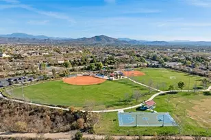 30570 Fox Sedge Way, Murrieta, CA 92563 - Photo 57