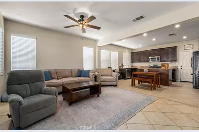 30570 Fox Sedge Way, Murrieta, CA 92563 - Photo 17