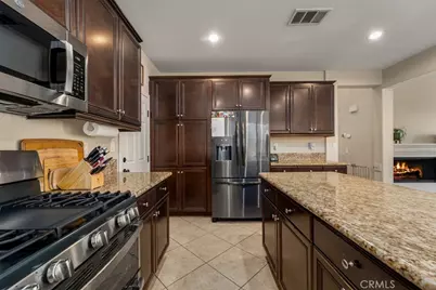 30570 Fox Sedge Way, Murrieta, CA 92563 - Photo 21