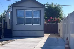 1445 W Florida Ave, Hemet, CA 92543 - Photo 1