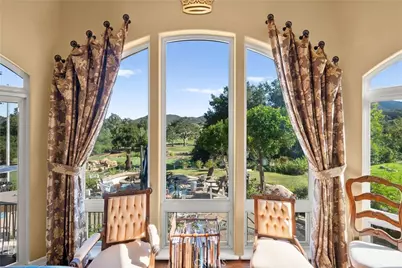 22285 Bear Creek Drive, Murrieta, CA 92562 - Photo 5