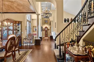 22285 Bear Creek Dr, Murrieta, CA 92562 - Photo 3