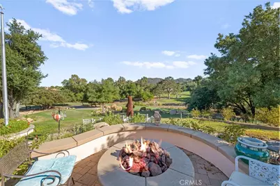 22285 Bear Creek Drive, Murrieta, CA 92562 - Photo 19