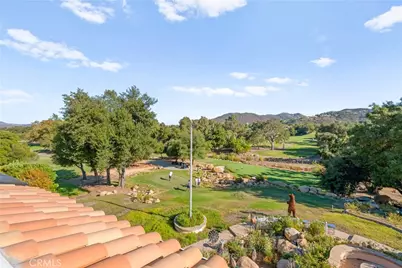 22285 Bear Creek Drive, Murrieta, CA 92562 - Photo 11
