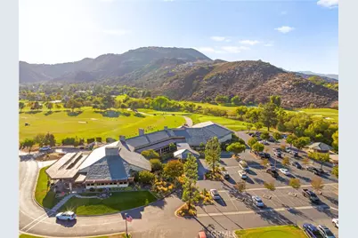 22285 Bear Creek Drive, Murrieta, CA 92562 - Photo 45