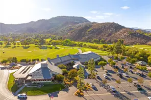 22285 Bear Creek Dr, Murrieta, CA 92562 - Photo 45