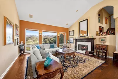 22285 Bear Creek Drive, Murrieta, CA 92562 - Photo 35