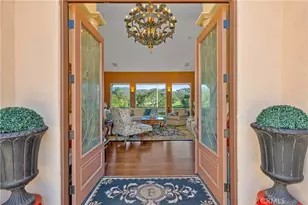 22285 Bear Creek Dr, Murrieta, CA 92562 - Photo 7