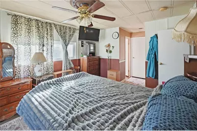 25346 Wanda Ln, Hemet, CA 92544 - Photo 9