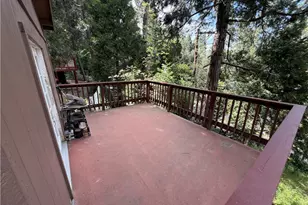 23370 Seeley Way, Crestline, CA 92325 - Photo 3