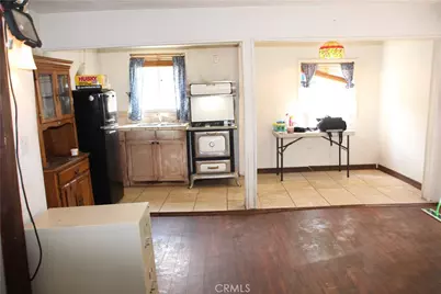 23370 Seeley Way, Crestline, CA 92325 - Photo 9
