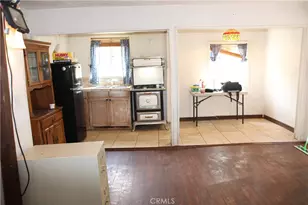 23370 Seeley Way, Crestline, CA 92325 - Photo 9