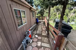 23370 Seeley Way, Crestline, CA 92325 - Photo 9
