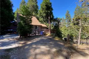 23370 Seeley Way, Crestline, CA 92325 - Photo 3