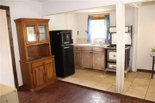 23370 Seeley Way, Crestline, CA 92325 - Photo 17