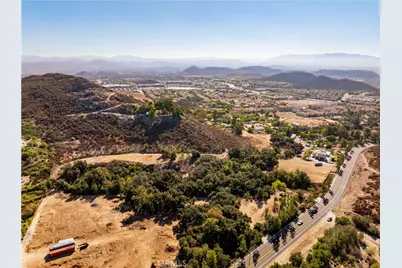 1 Greer Rd, Murrieta, CA 92562 - Photo 17