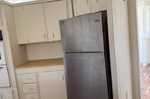 1300 W Menlo, Hemet, CA 92543 - Photo 11