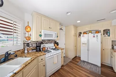 1856 Carrera, San Jacinto, CA 92583 - Photo 17