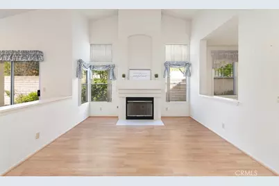 40493 Via Estrada, Murrieta, CA 92562 - Photo 9