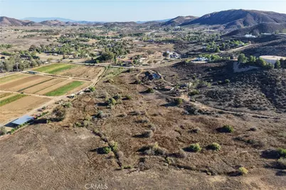 17751 Lake Matthew Dr., Perris, CA 92570 - Photo 9