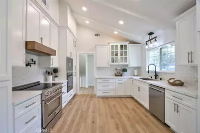 30041 Los Nogales, Temecula, CA 92591 - Photo 11