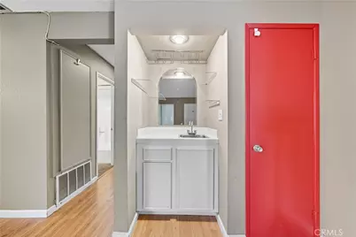 1000 Central #8, Riverside, CA 92507 - Photo 11