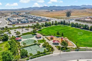 32323 Roman Warren, Winchester, CA 92596 - Photo 35