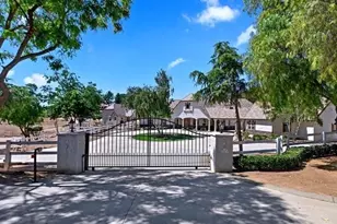 36410 Calle Puerto Bonita, Temecula, CA 92592 - Photo 3