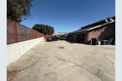 381 Carmel Way, Hemet, CA 92545 - Photo 21