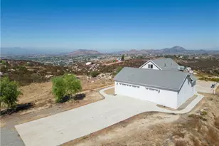 39330 Gray Squirrel, Temecula, CA 92592 - Photo 3