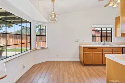 25187 Lincoln Avenue, Hemet, CA 92544 - Photo 11