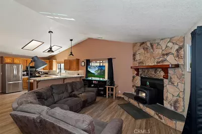 1064 Pine, Big Bear Lake, CA 92314 - Photo 9