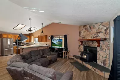 1064 Pine, Big Bear Lake, CA 92314 - Photo 7