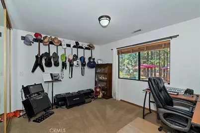 1064 Pine, Big Bear Lake, CA 92314 - Photo 15