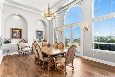 41653 Oak Trail Court, Murrieta, CA 92562 - Photo 11