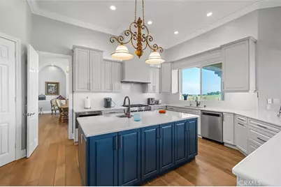 41653 Oak Trail Court, Murrieta, CA 92562 - Photo 13