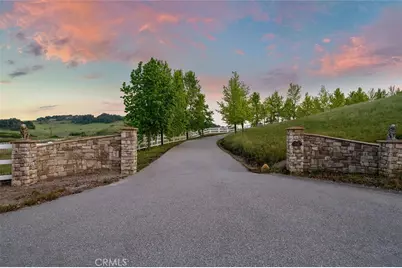 41653 Oak Trail Court, Murrieta, CA 92562 - Photo 5