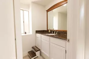 39779 Oak Cliff Dr, Temecula, CA 92591 - Photo 13