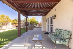 39779 Oak Cliff Dr, Temecula, CA 92591 - Photo 25