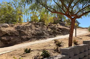 32360 Navajo Rd, Wildomar, CA 92595 - Photo 29