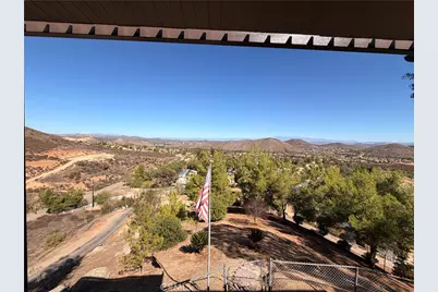 32360 Navajo Road, Wildomar, CA 92595 - Photo 23