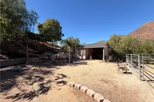 32360 Navajo Rd, Wildomar, CA 92595 - Photo 37