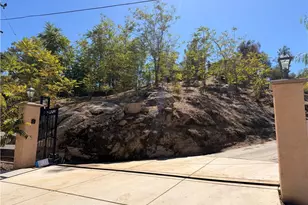 32360 Navajo Rd, Wildomar, CA 92595 - Photo 31