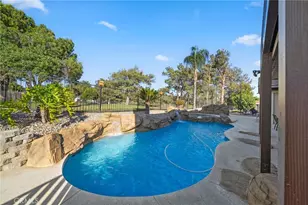 8215 Tamarind Ln, Jurupa Valley, CA 92509 - Photo 31