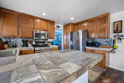 2031 Lagoon Court, Hemet, CA 92545 - Photo 13