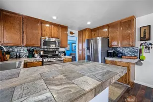 2031 Lagoon Ct, Hemet, CA 92545 - Photo 13